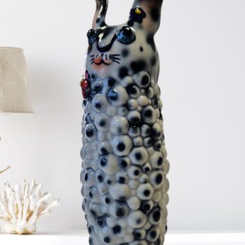 Keraamiline vaas jänes